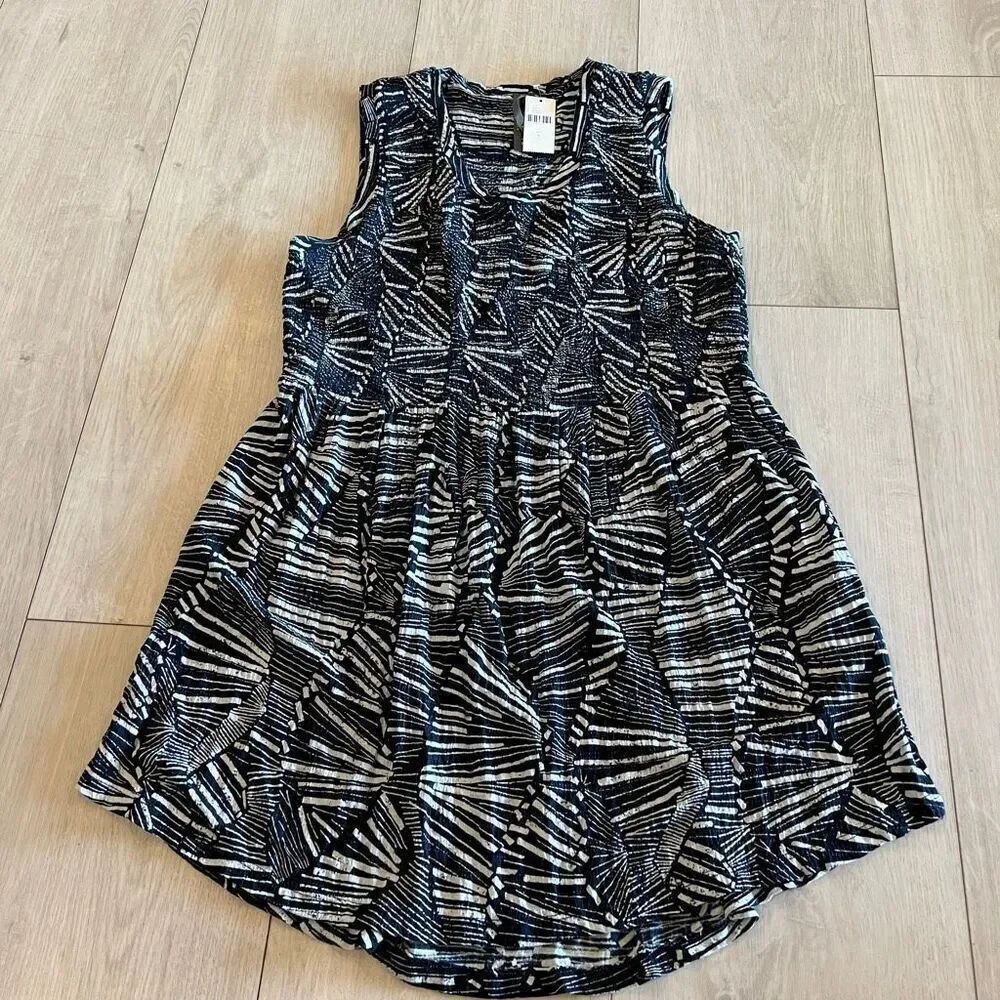 Anthropologie Riley Smocked Tunic Navy & Gray Size s